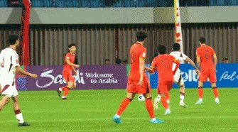 1739366751568084976.gif PG Gaming-【U20亚洲杯】蒯纪闻破门后伤退 中国2比1卡塔尔