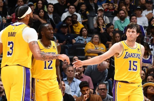 PG电子娱乐官网下载-得分队内第一！里夫斯又帅又能打无愧湖人第三球星