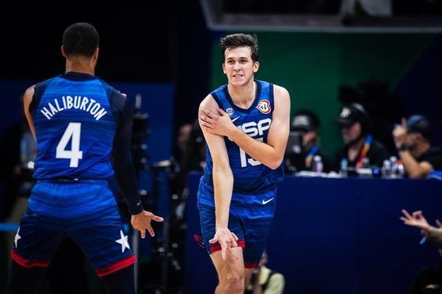 PG电子娱乐官网下载-得分队内第一！里夫斯又帅又能打无愧湖人第三球星