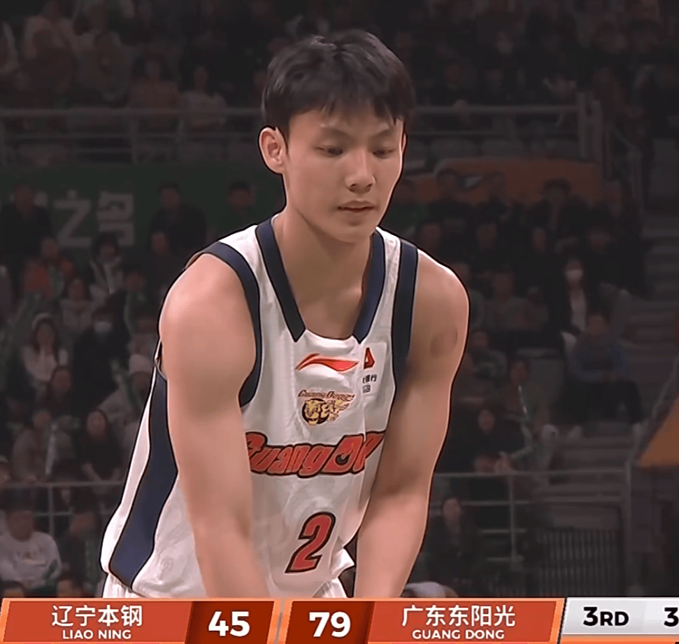 杜锋太狠了！广东狂赢辽篮52分，把辽篮现在和未来都打没了