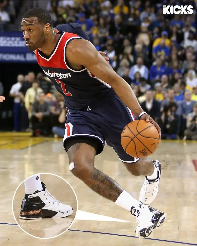 PG Gaming-B/R晒图回顾16赛季球员们穿着的经典球鞋:一起踏上回忆之旅