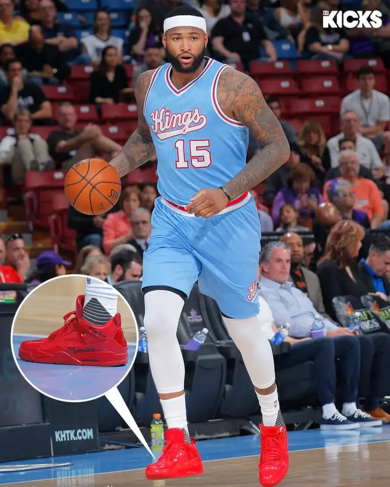 PG Gaming-B/R晒图回顾16赛季球员们穿着的经典球鞋:一起踏上回忆之旅